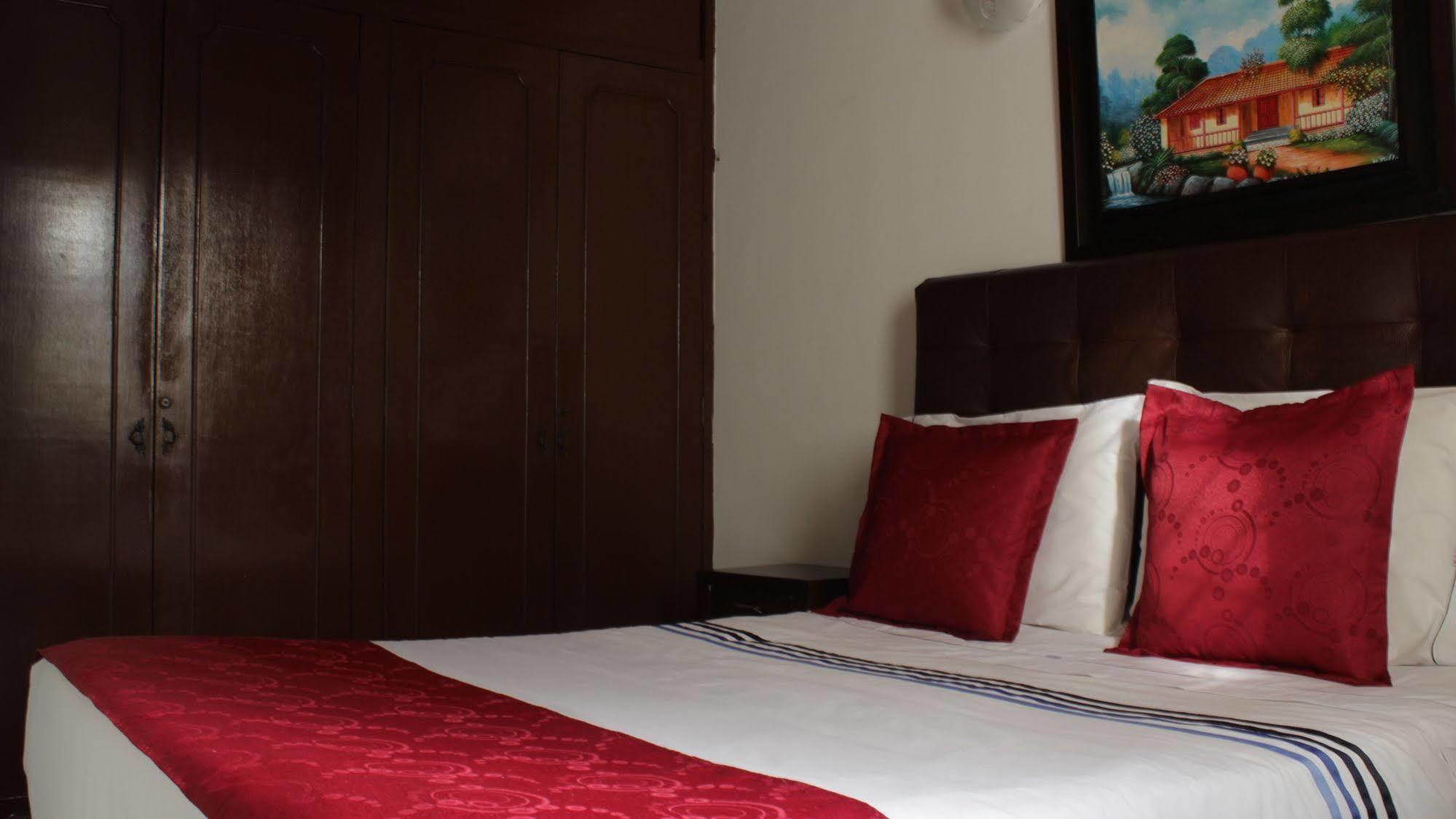 Hostel Av Suba 116 Богота Екстер'єр фото